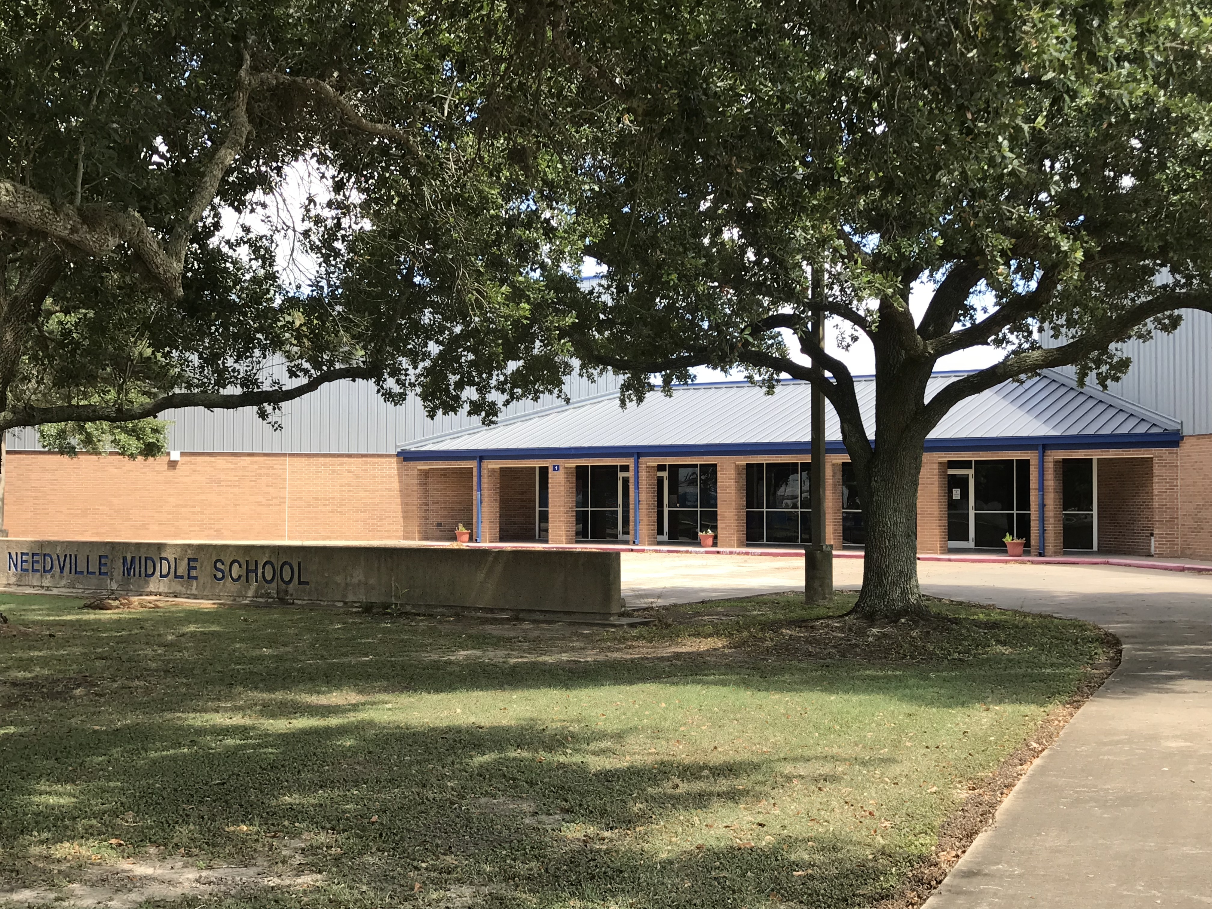Needville Middle School Home of the Fighting Blue Jays